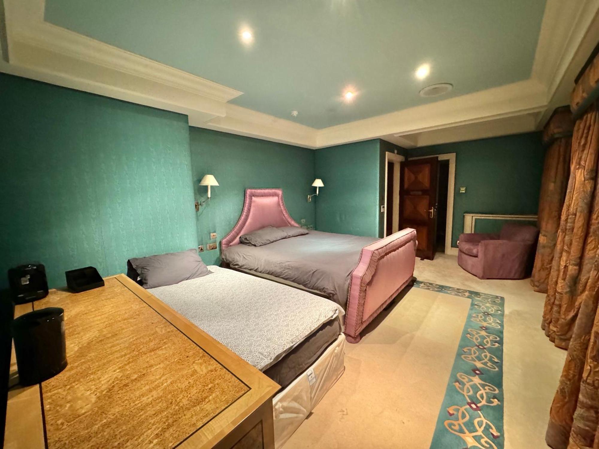 The Bishop Hotel Лондон Екстериор снимка