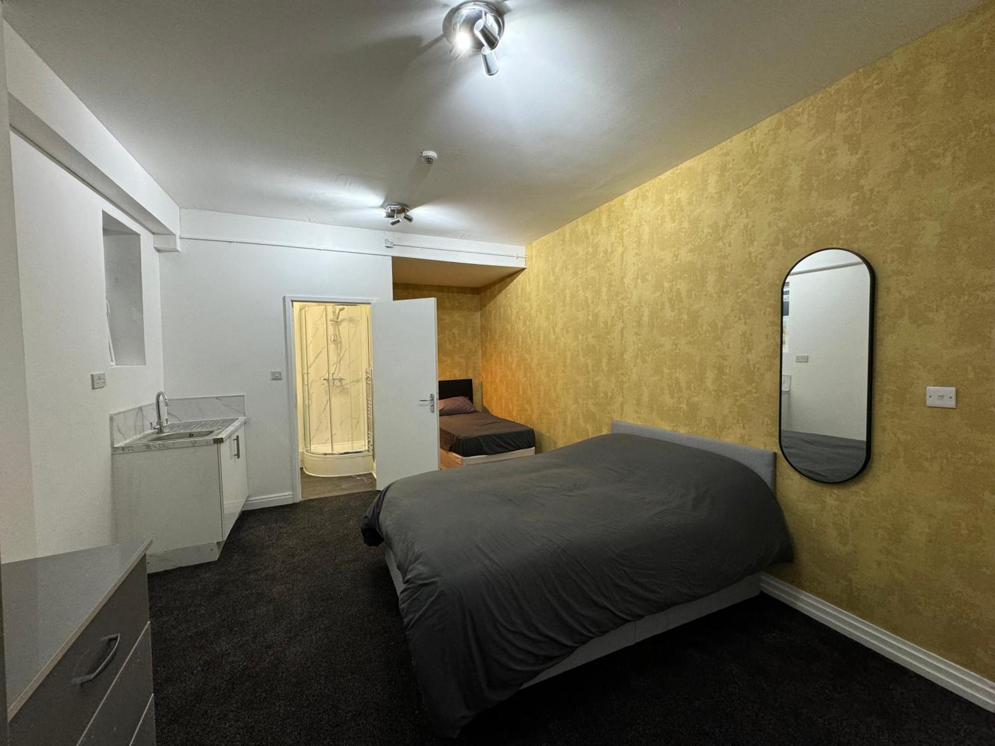 The Bishop Hotel Лондон Екстериор снимка