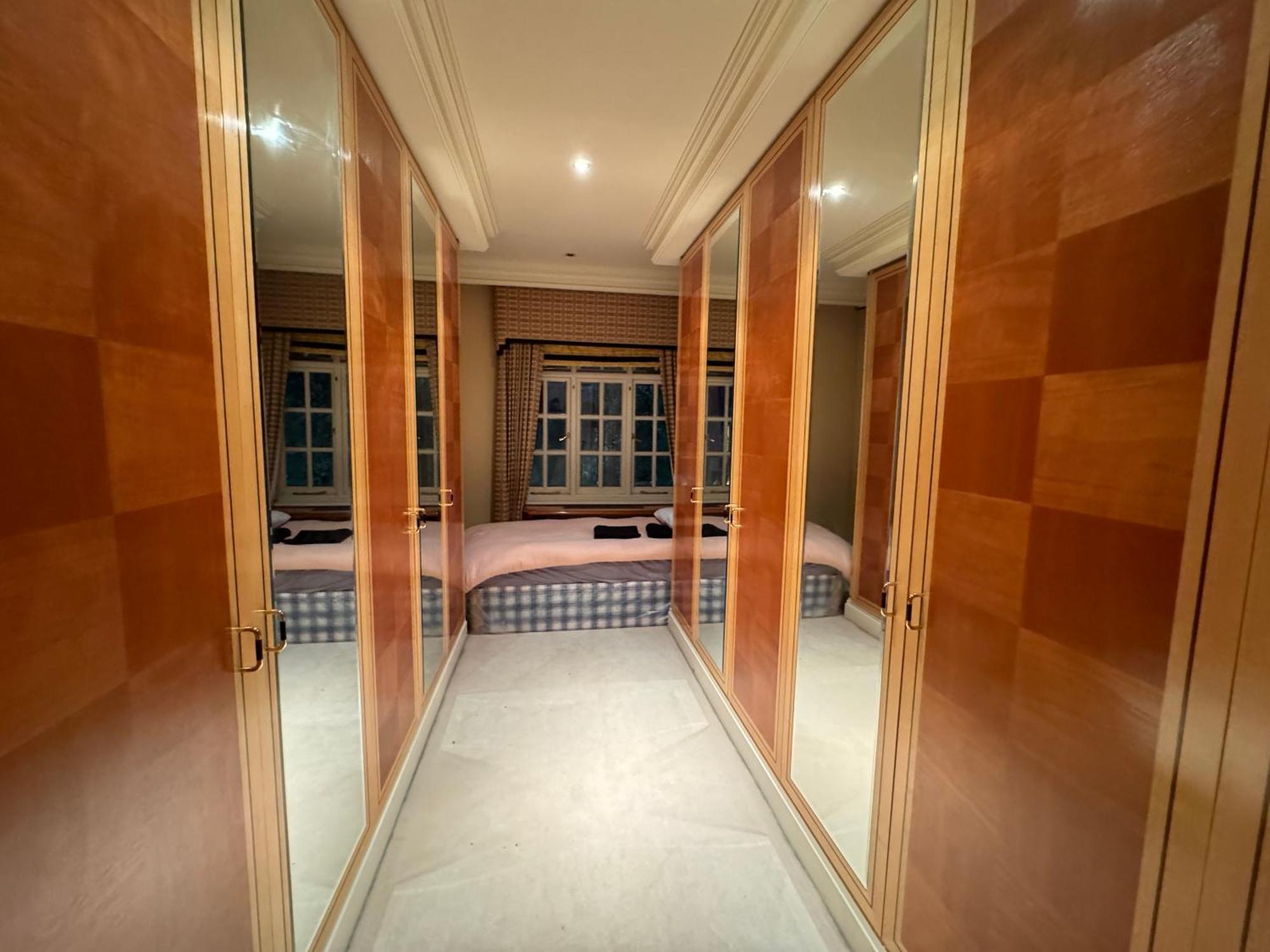 The Bishop Hotel Лондон Екстериор снимка